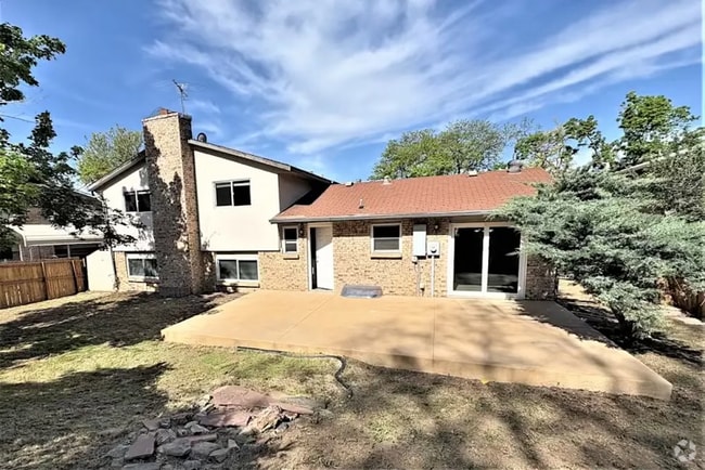 Building Photo - 9540 Meade St Rental