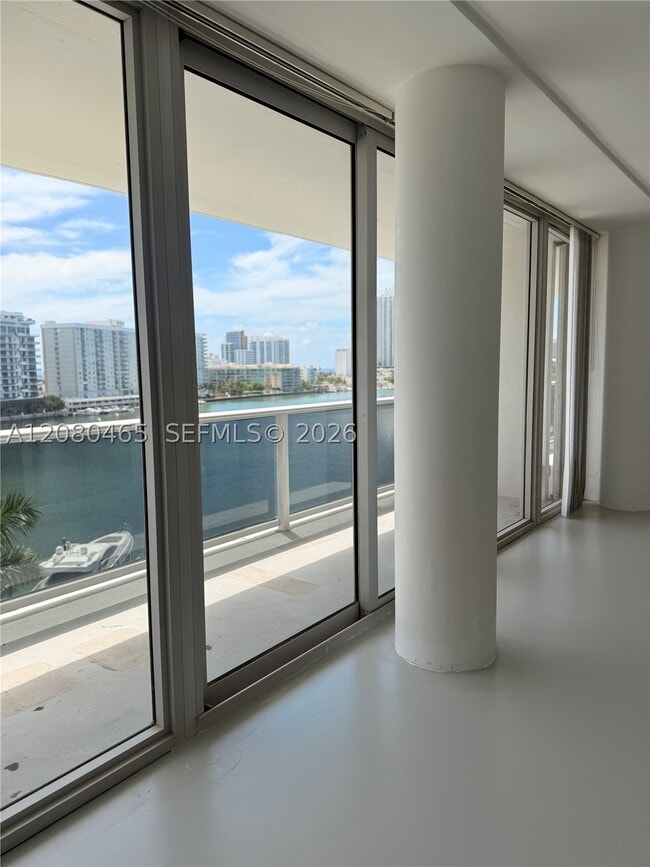 900 Bay Dr E Unit 722