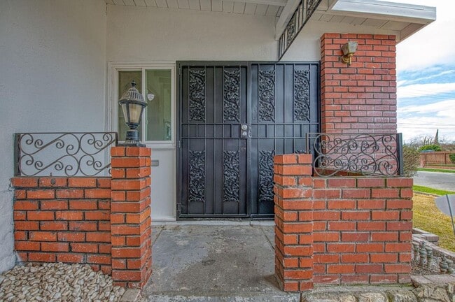 Photo - Beautifully Updated 3-Bedroom Single-Famil...