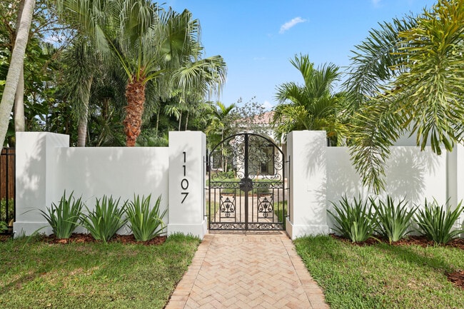 Photo - 1107 Periwinkle Ln
