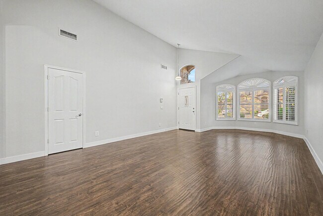 Photo - 4309 E Abraham Ln