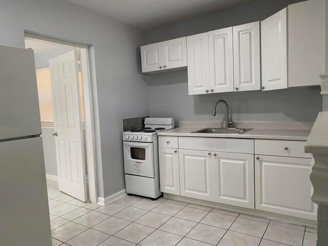 Photo - 520 52nd St
