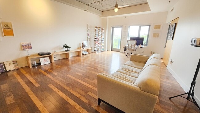 Photo - Incredible Top-Floor 1BR with Skyline View...