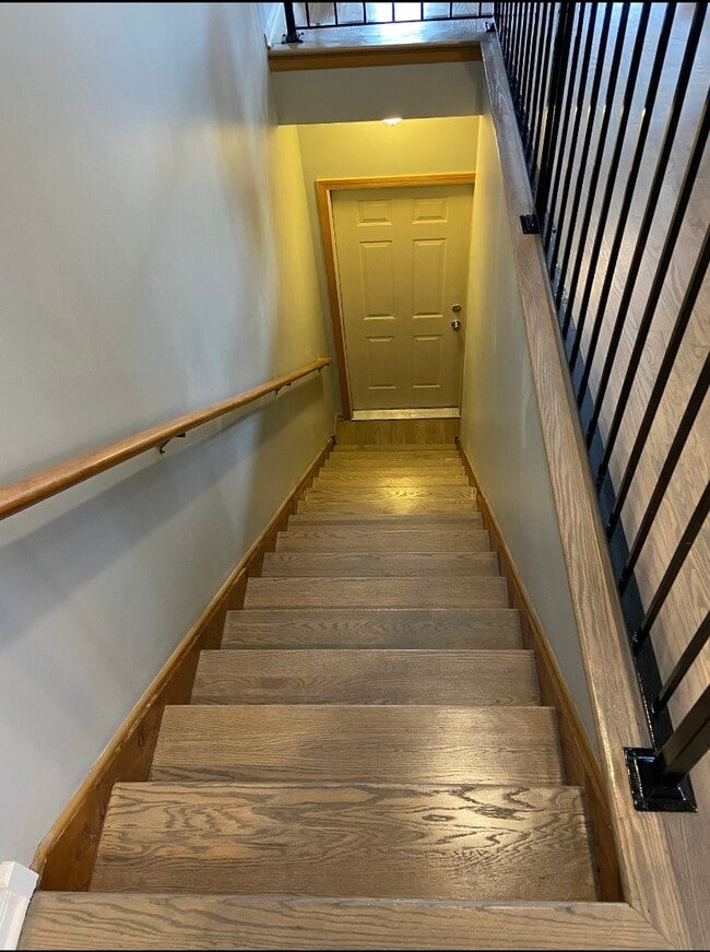 Building Photo - 3052 W Flournoy St Unit 3052 W. Flournoy