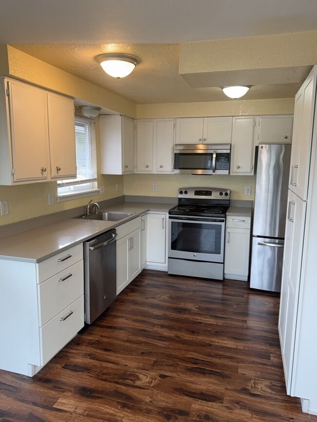 Photo - 6 bedroom, 2 bath home in Roosevelt Neighborhood!