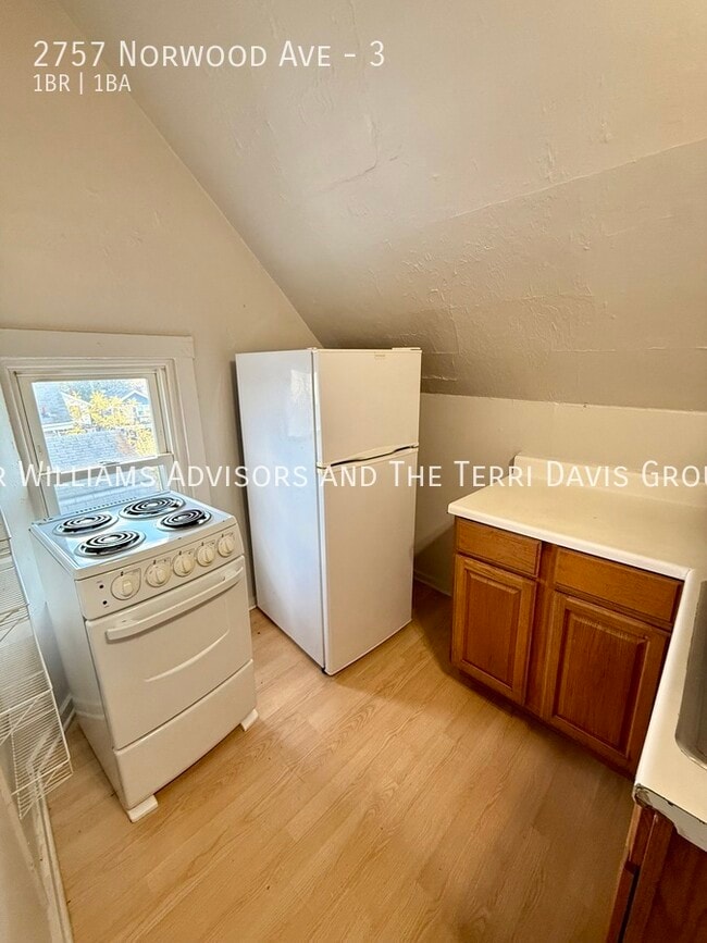 Photo - 2757 Norwood Ave Unidad 3