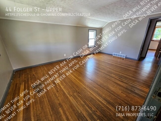 44 Folger St Unit Upper