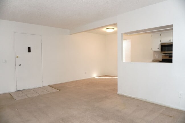 Photo - Downtown Single story 3/2 Unit 225