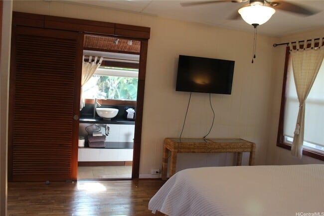 Photo - 66-210 Kamehameha Highway Unit B