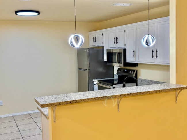 Building Photo - 108 Shannon Cir