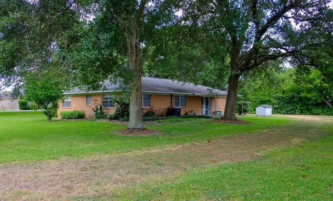 Photo - 9231 Kostelnik St