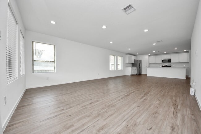 Photo - 2111 Hyde Acrs St