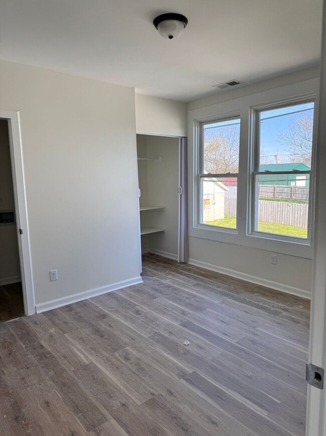 Photo - 117 Linden Ave Unit B