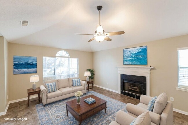 Photo - 126 Stonehaven Dr