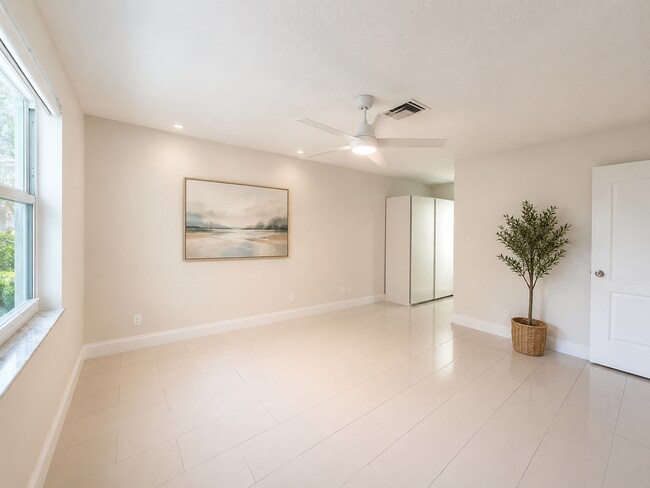 Photo - 13741 Flora Pl