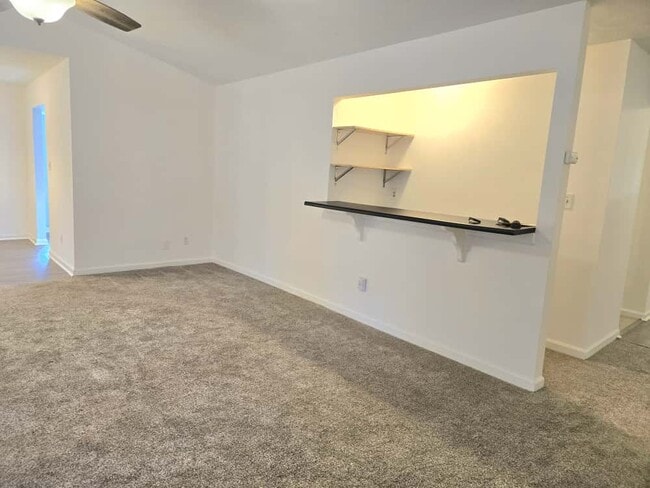 Photo - 506 Ridgedale Way