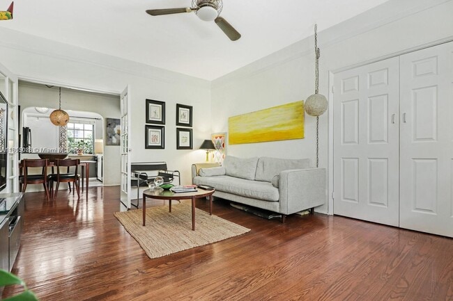 Photo - 1250 Drexel Ave Unidad 7 Rental
