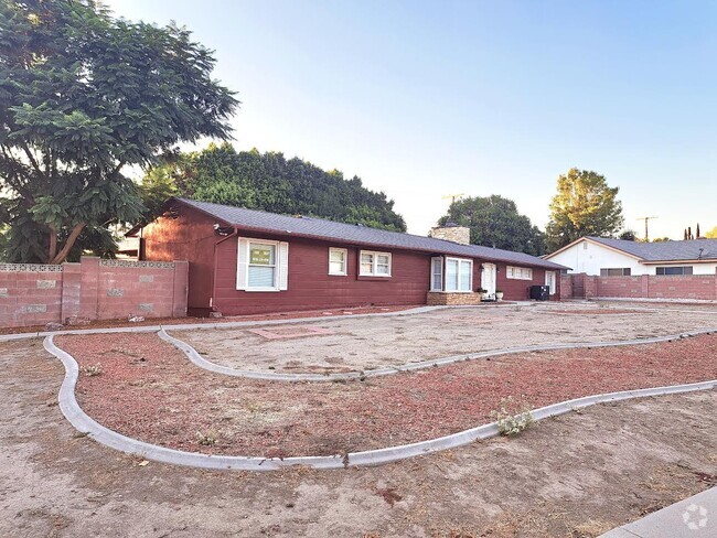 Building Photo - 9537 Jumilla Ave Rental