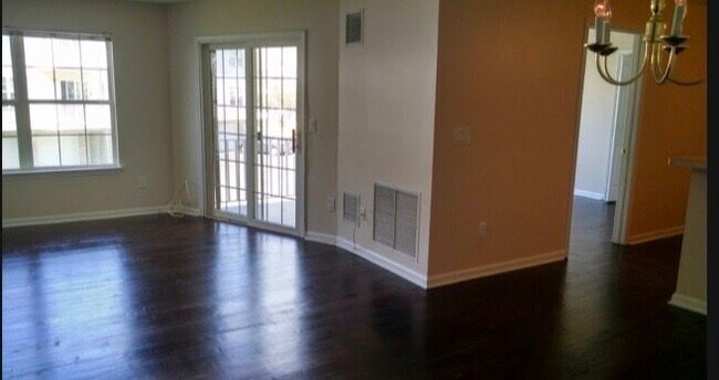 Photo - 37 Parkside Ct