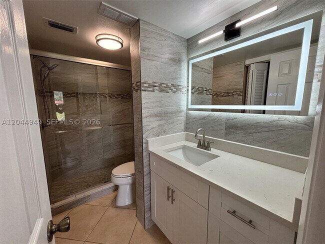 Photo - 21909 Lake Forest Cir Unit 205