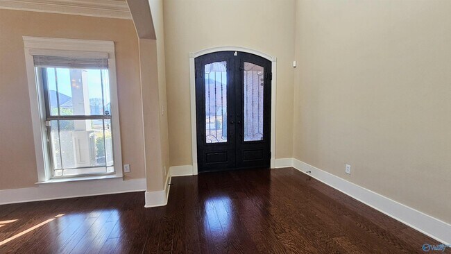 Photo - 3 Sudworth Dr SW