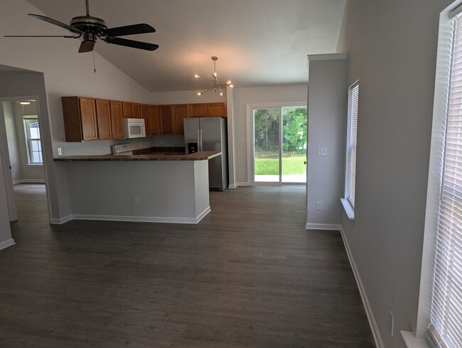 Photo - 148 Junco Cir
