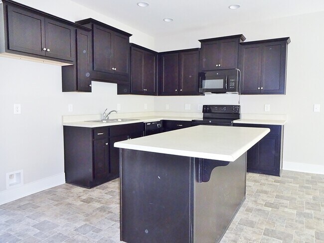 Photo - Town Home in Gardendale... Available to View with 48 Hour Notice!!!