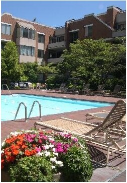 Photo - 101 Lombard St