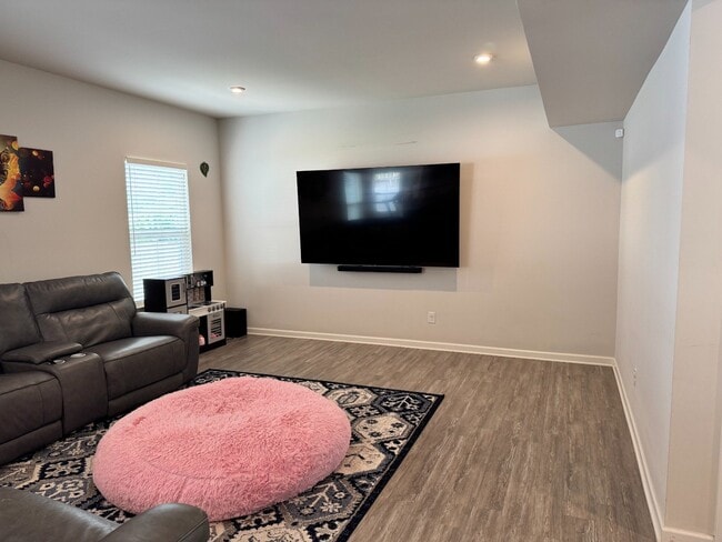 Photo - 1705 Eastwick Ln