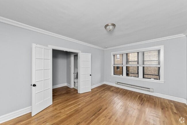 Building Photo - 0 bedroom in Chicago IL 60640 Unit 305 Rental