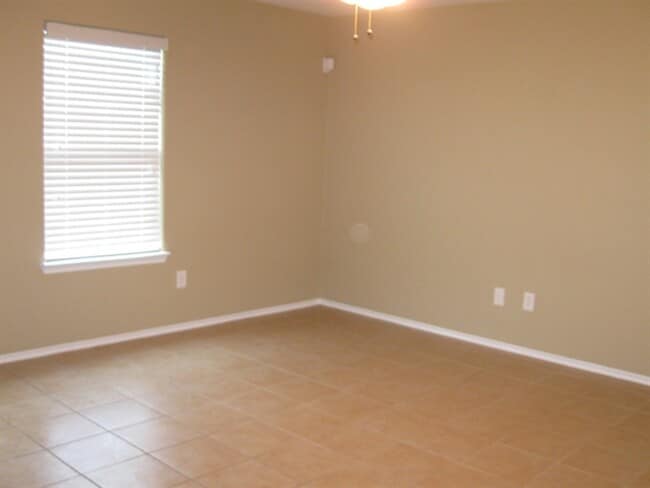 Photo - 8319 Obsidian Ct