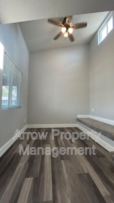 Photo - 877 N 26th St Unit 31