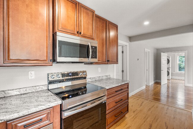 Photo - 200 Brock St Unidad 2