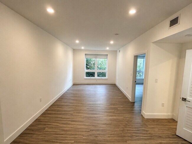 Photo - 386 Market St Unidad 206