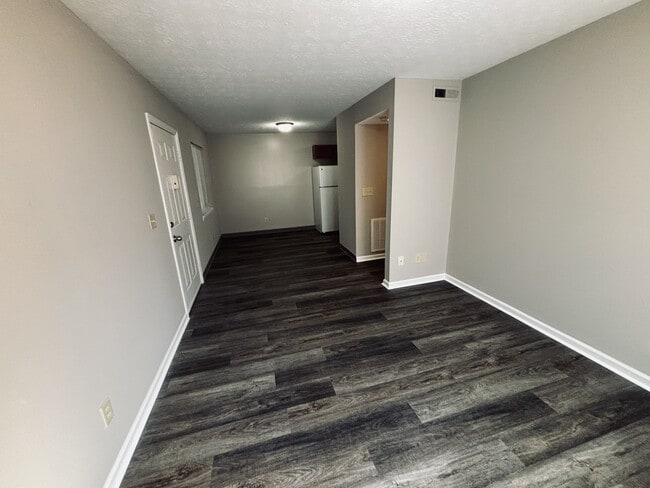 Photo - Tanasi Bend Apartments