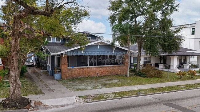 Building Photo - 316 W Columbus Dr Unit B1