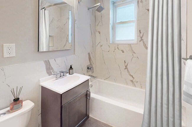 Photo - Elron Apartments