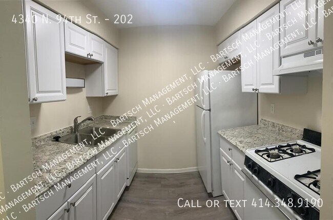 Photo - 4340 N 94th St Unit 202