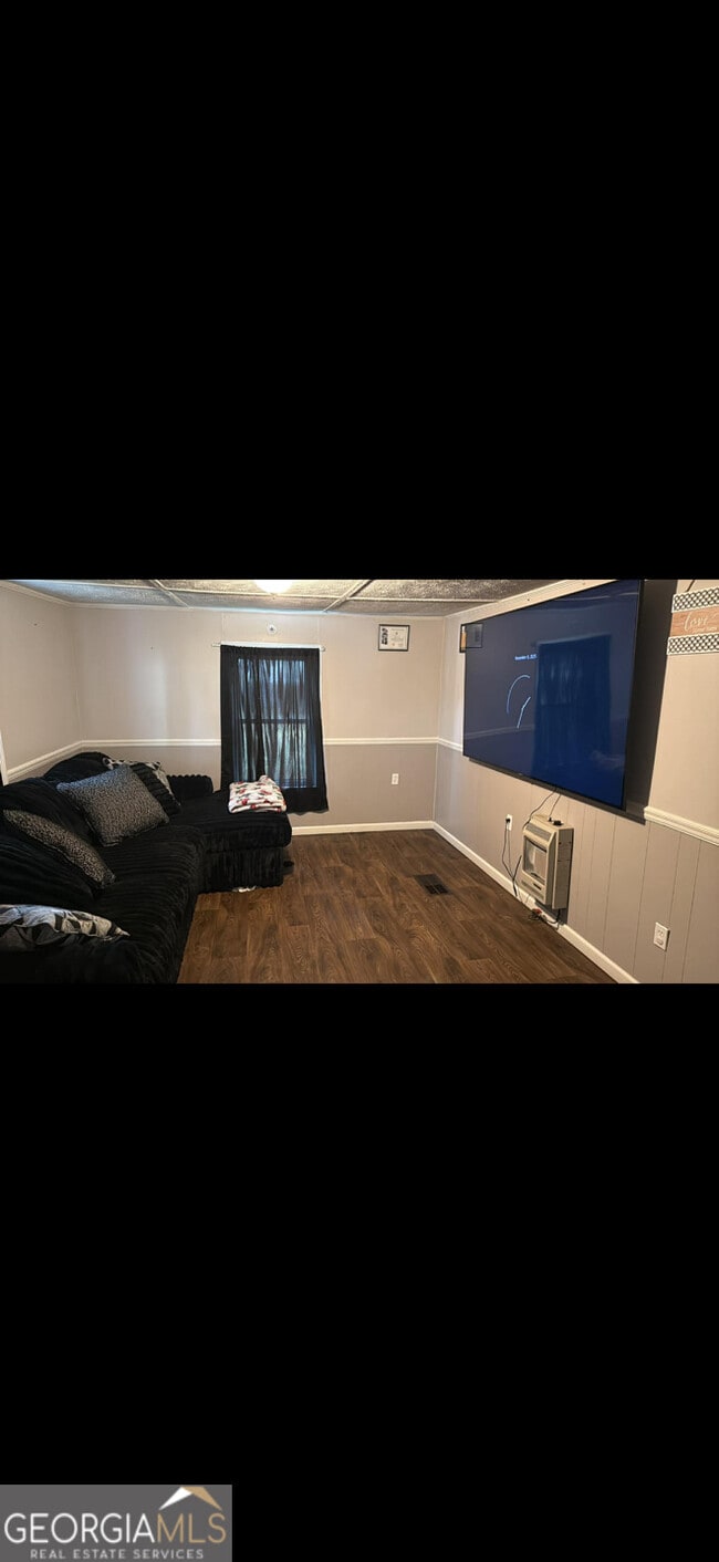 Photo - 147 Campbell St