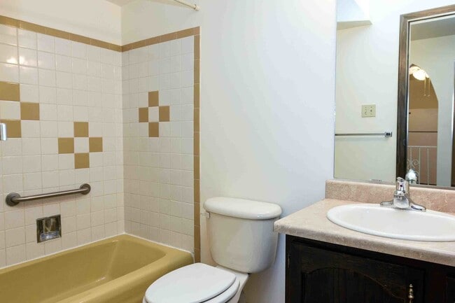 Photo - Stardust Plaza Apartments