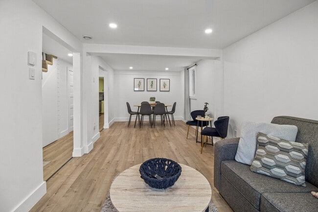 Photo - 74 Hayward Ave Unit SI FL2-ID1438843P