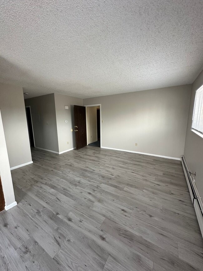 4417 Parkview Dr Unit 3