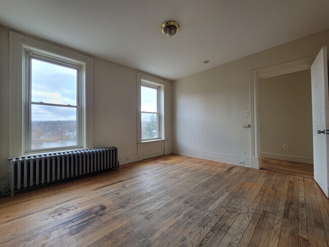 Photo - 87 North Main St Unidad 6