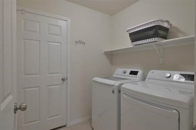 Photo - 1205 Waggoner Dr