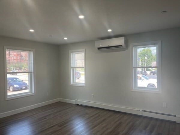 Photo - 129 Pleasant St Unit 2