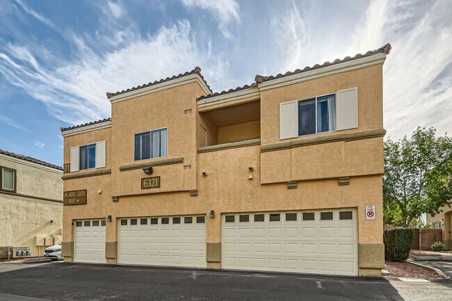 Photo - 2 Bedroom Townhome With 1 Car Garage Convenient To Nellis AFB and VA Hospital