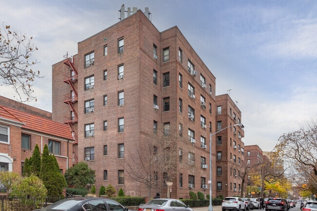 Photo - 6433 99th St