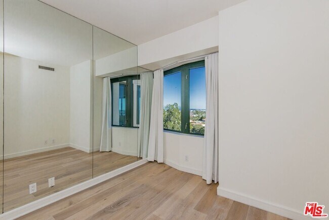 10520 Wilshire Blvd Unit 1004