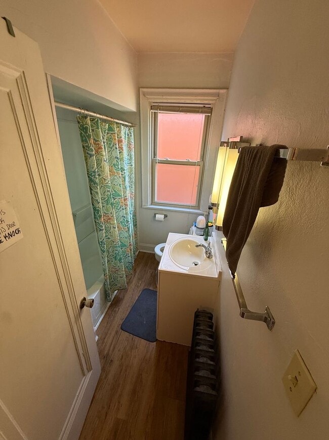 Photo - 316 Semple St Unit 316D