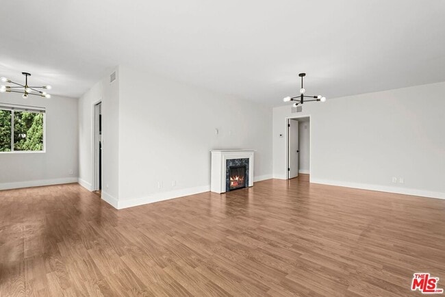 Building Photo - 1031 Laurel Ave Unit 6 Rental